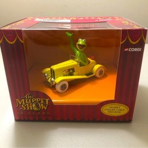 The Muppet Show Collectible Kermit in Car